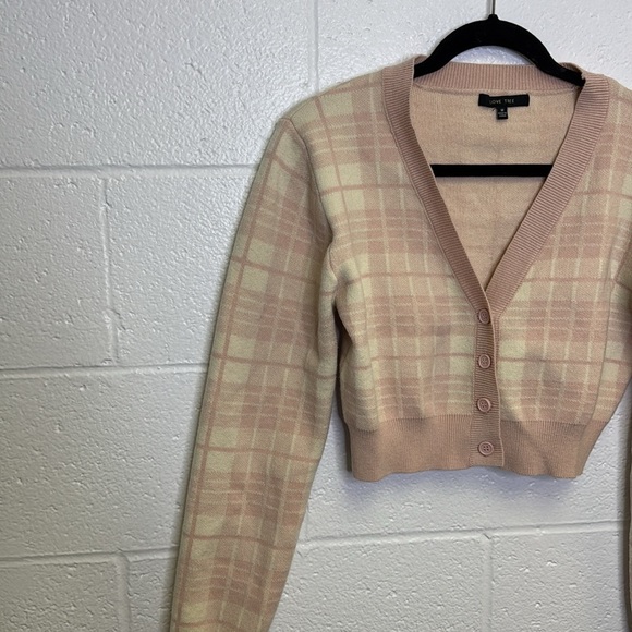 Love Tree Cream Cropped Cardigan Sweater - Picture 4 of 7